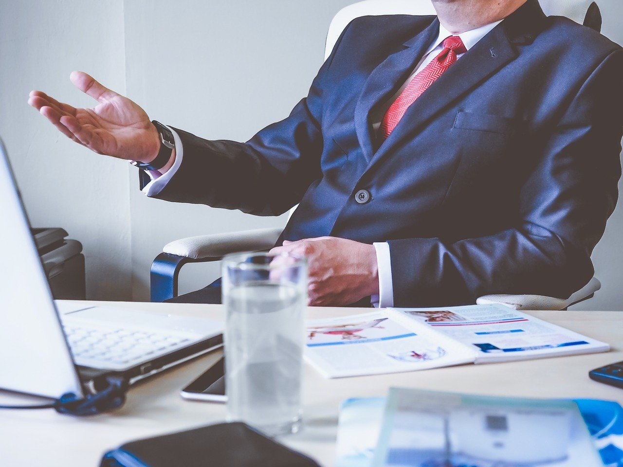 Quels sont les contrats d'assurance auxquels un chef d'entreprise doit souscrire ?